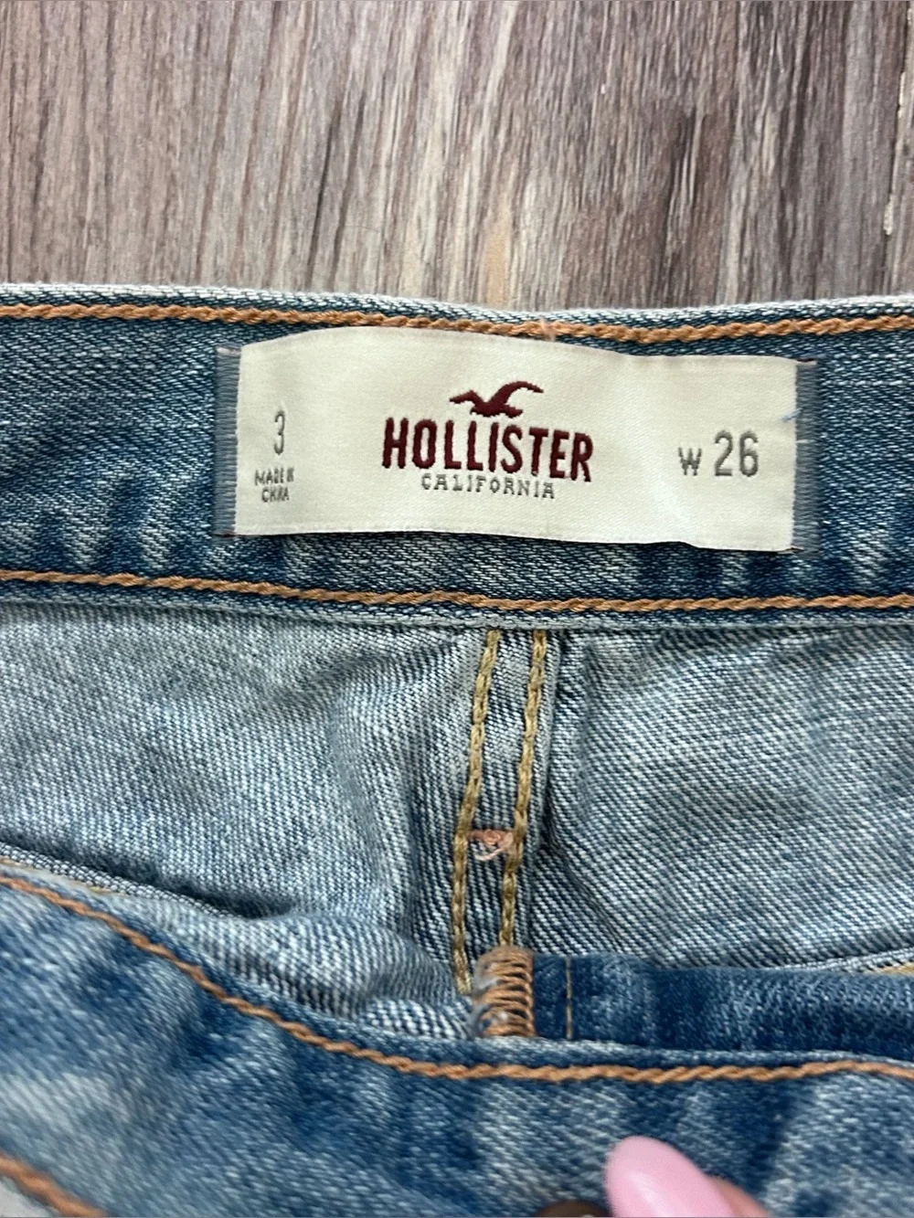 Hollister denim shorts size 25